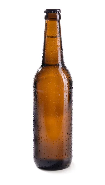 Garrafa de vidro de cerveja no fundo branco — Fotografia de Stock