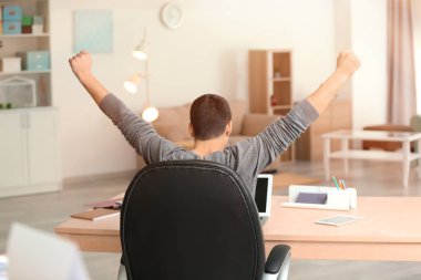 Ev ofis çalışma duygusal delikanlı