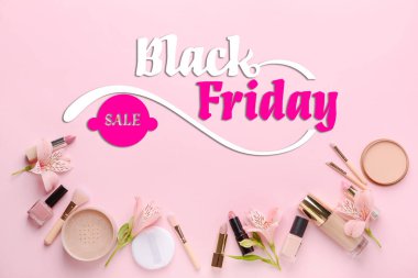 Renkli arka planda dekoratif kozmetik seti. Kara Cuma indirimi