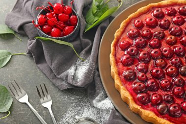 Masada lezzetli vişneli tart