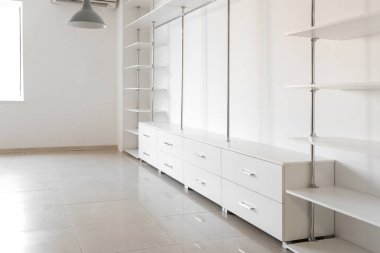 Boş soyunma odası manzarası