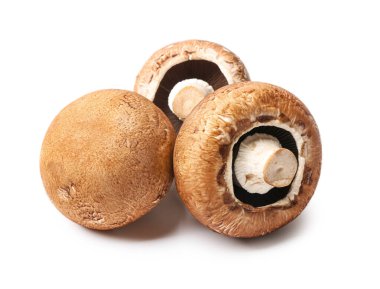 Beyaz arka planda taze şampiyon mantarları