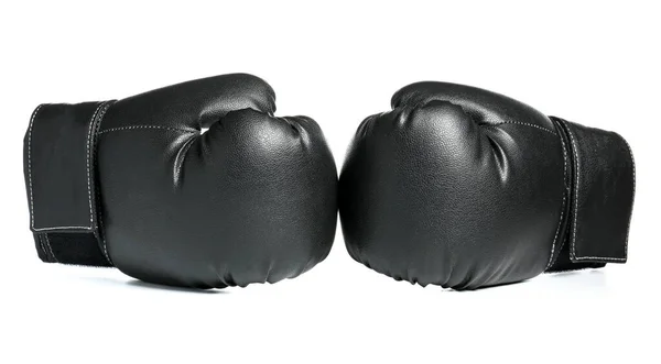 Пара боксерских перчаток на белом фоне — стоковое фото
