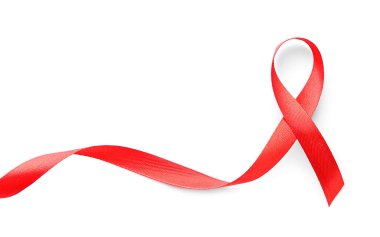 Beyaz arka planda kırmızı kurdele. Yardım farkındalığı kavramı