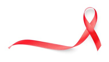 Beyaz arka planda kırmızı kurdele. Yardım farkındalığı kavramı