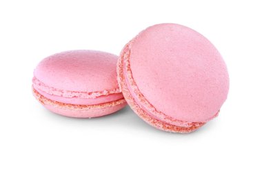 Beyaz zemin üzerine lezzetli macarons