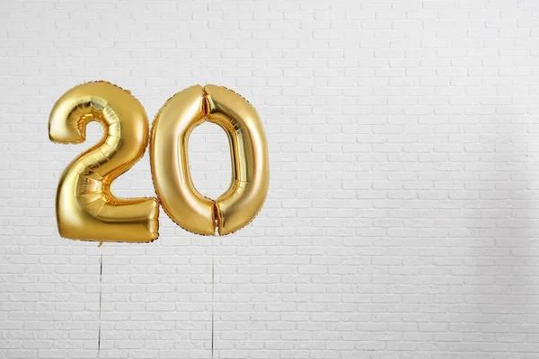 Figure 20 made of balloons on light background — Stock Photo, Image