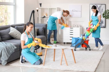 Kapıcılar düz temizlik ekibi