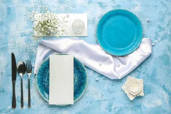 Beautiful table setting on color background — Stock Photo, Image