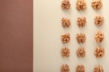 Lezzetli ceviz renk arka plan üzerinde