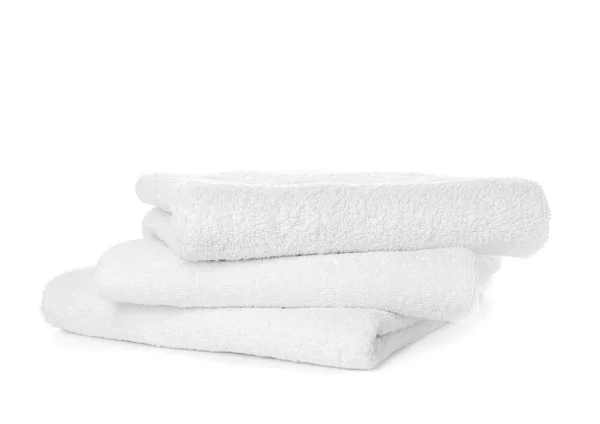 Στοίβα καθαρών πετσετών που απομονώνονται σε λευκό — Φωτογραφία Αρχείου