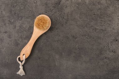 Grunge arka planında banyo için fırça