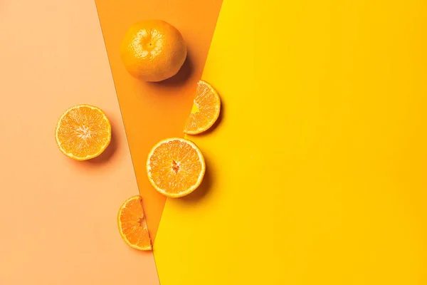 Ripe tasty tangerines on color background — Stock Photo, Image