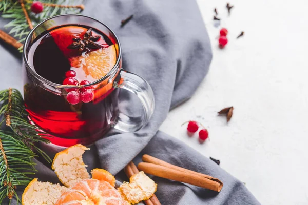 Cup of tasty mulled wine on table — Stock Photo, Image