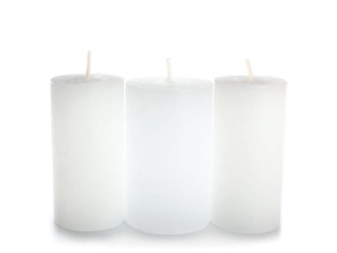 Güzel mumlar üzerinde beyaz izole