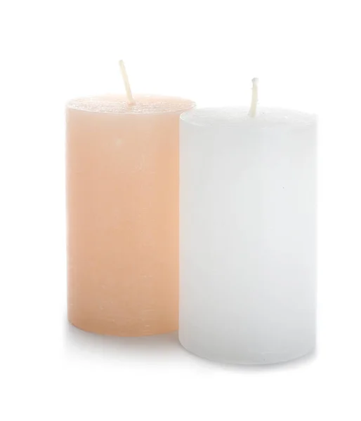 Όμορφα κεριά που απομονώνονται σε λευκό — Φωτογραφία Αρχείου