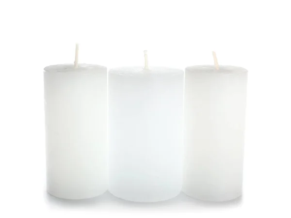 Schöne Kerzen isoliert auf weiß — Stockfoto