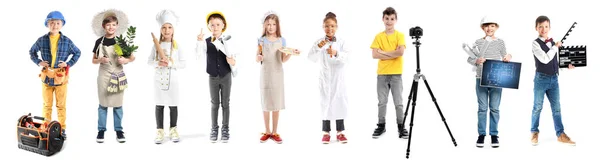 Különböző foglalkozású, fehér hátterű egyenruhás gyermekek — Stock Fotó