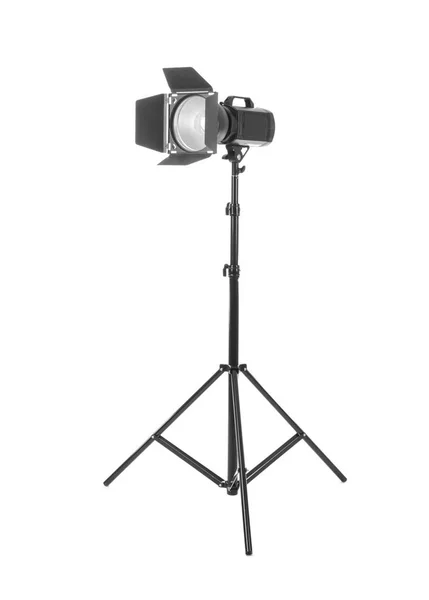 Professionell belysningsutrustning för fotostudio på vit bakgrund — Stockfoto
