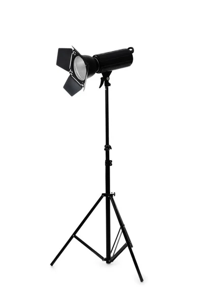 Equipamento de iluminação profissional para estúdio de fotografia em fundo branco — Fotografia de Stock