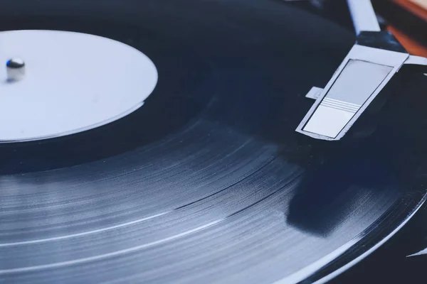 Record player with vinyl disc, closeup — Stock Photo, Image