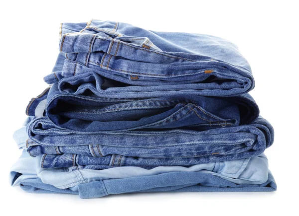 Montón de ropa limpia sobre fondo blanco —  Fotos de Stock