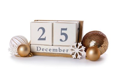 Beyaz arkaplanda Noel tarihi olan takvim