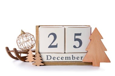 Beyaz arkaplanda Noel tarihi olan takvim