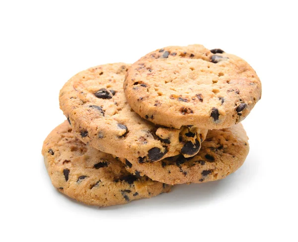 Galletas sabrosas con chispas de chocolate sobre fondo blanco — Foto de Stock