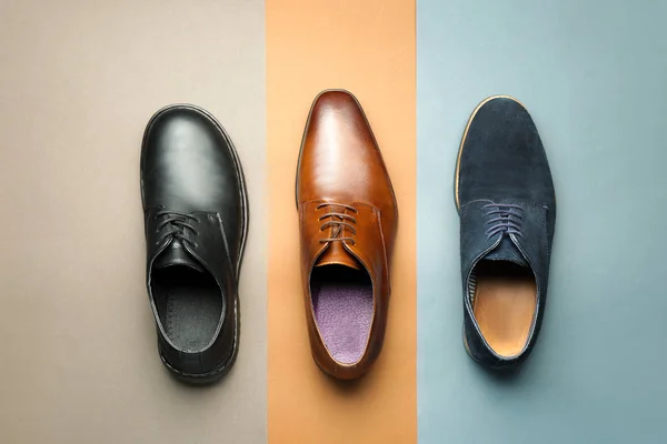 Stylish male shoes on color background — Stock Photo, Image
