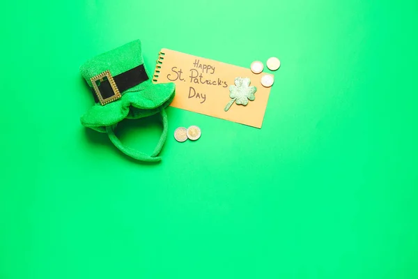 Samenstelling voor St. Patrick 's Day op kleur achtergrond — Stockfoto