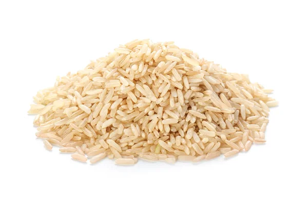 Amontoado de arroz cru no fundo branco — Fotografia de Stock