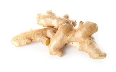 Beyaz arkaplanda taze zencefil