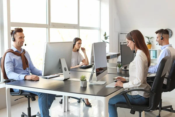 Team of technical support agents working in office — Stock Photo, Image