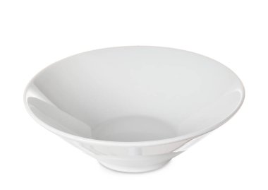 Beyaz arkaplanda boş seramik kase