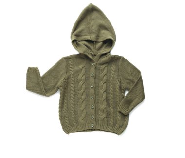 Beyaz arkaplanda şık bir kış süveteri