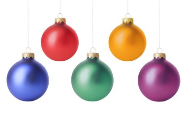 Beyaz arka planda güzel Noel baloları