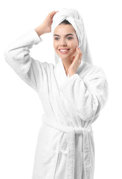 Mooie jonge vrouw na douche op witte achtergrond — Stockfoto