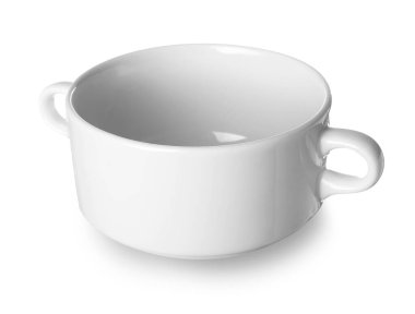 Beyaz arkaplanda boş seramik kap