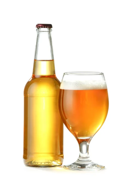 Glass and bottle of fresh beer on white background — Stock Photo, Image