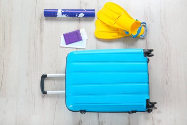 Bavul ve seyahat aksesuarları katta.