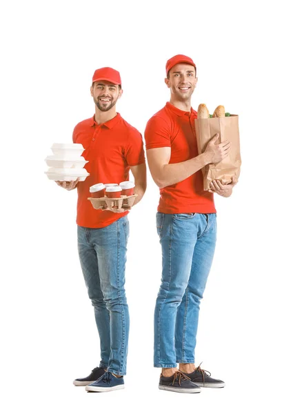 Trabalhadores bonitos do serviço de entrega de alimentos no fundo branco — Fotografia de Stock