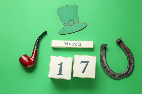 Composition for St. Patrick's Day on color background — Stock Photo, Image