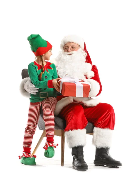 Weihnachtsmann und Elfenkind und Geschenk auf weißem Hintergrund — Stockfoto