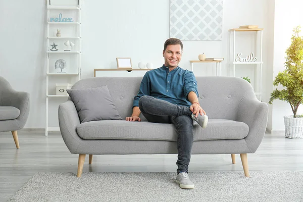 Portrait of handsome man at home — Stock Photo, Image