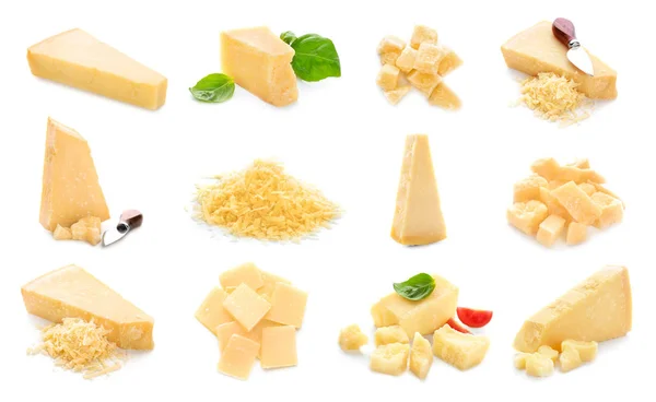 Set di gustosi formaggi parmigiano su sfondo bianco — Foto Stock