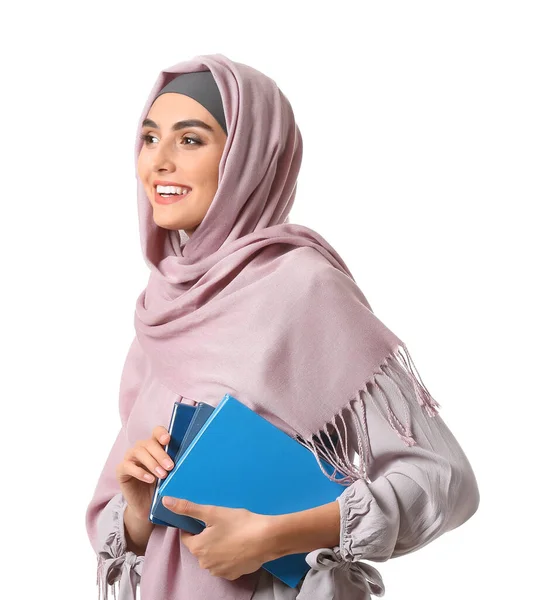 Perempuan Muslim mahasiswa di latar belakang putih — Stok Foto