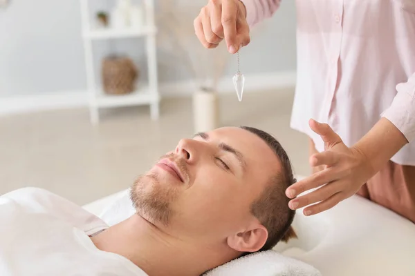 Reiki master working with patient — Stock Photo, Image