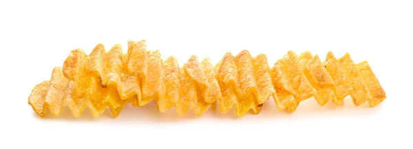 Смачні картопляні чіпси на білому тлі — стокове фото