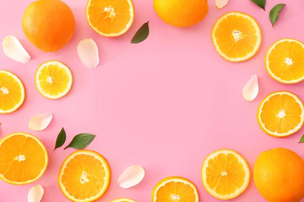 Cadre en oranges douces sur fond de couleur — Photo